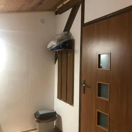 U Wlochow Rozanka Kolo Miedzylesia Przyjazny Zwierzetom Domowym Miedzylesie  Exterior photo