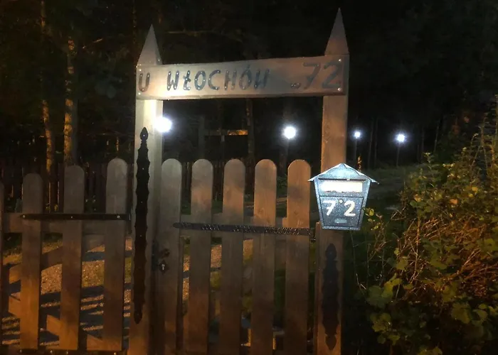 U Wlochow Rozanka Kolo Miedzylesia Przyjazny Zwierzetom Domowym